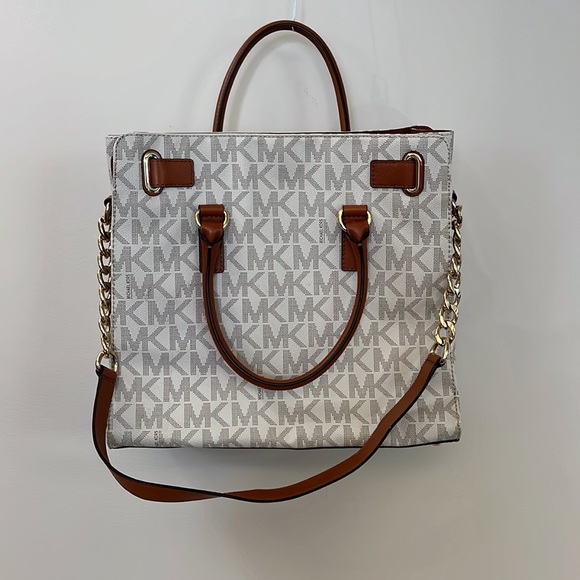 Michael Kors Logo Tote Bag - Leather Bag - Designer - Excellent Condition - Picture 5 of 6